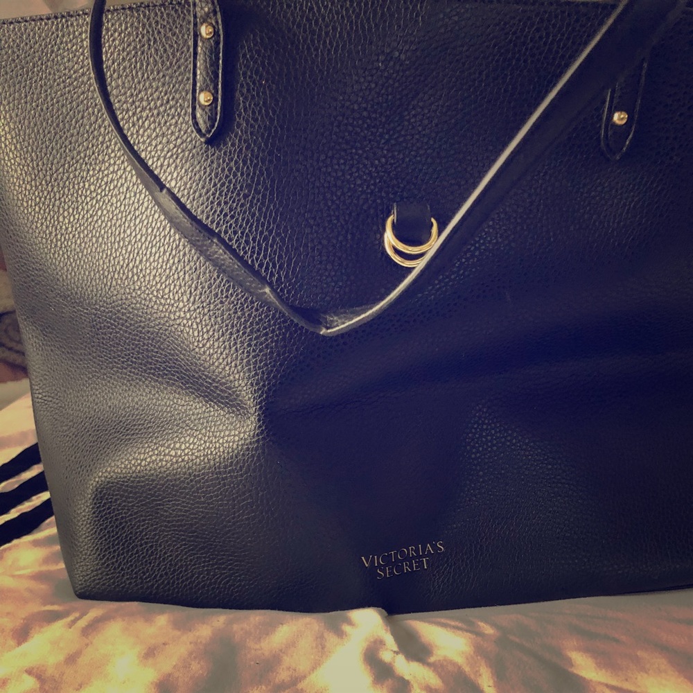 Victoria hand bag